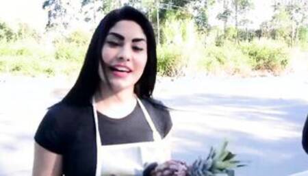 CARNE DEL MERCADO - Latina Salesgirl Takes Cock After Work Skank two