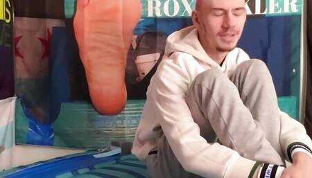 Skinny amateur Chase laughs while tickle tormented by Matt