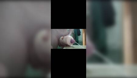 I masturbate a big dick with a toy and drain a lot of sperm