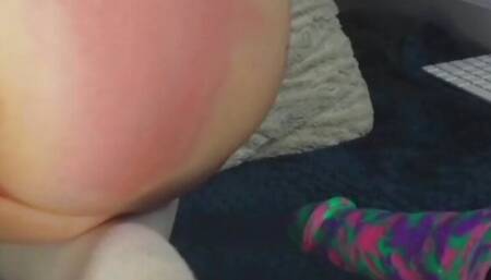 IT HURTS ME VERY MUCH!!! Painful slaps on a huge butt until it's red
