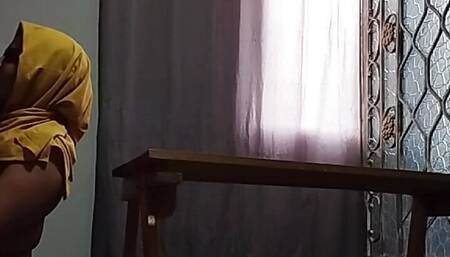 seducing stepmom Aishwarya in mumbai, oh yes she screams with pleasure