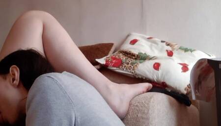 I cum to porn video in her mouth - Lesbian-illusion