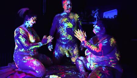 UV fun Threesome