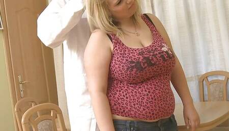 Skinny doc fingers and fucks blonde bbw fat pussy