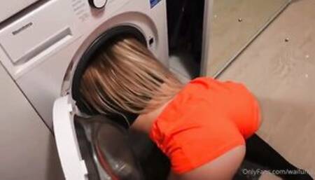 Waifumiia - My Sister Stuck In Washer
