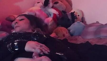 Trans goth girl jerks off and eats cum