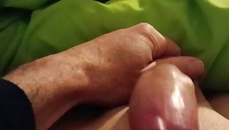 Morning handjob -cumshot