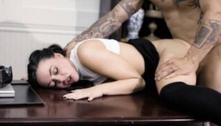 Virgin teen tricked into her 1st fucking