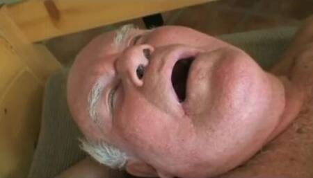 Grandpa Love featuring sugar baby's blowjob porn