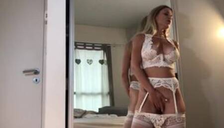 Rebecca De Winter – Crushing On A Pajama Party