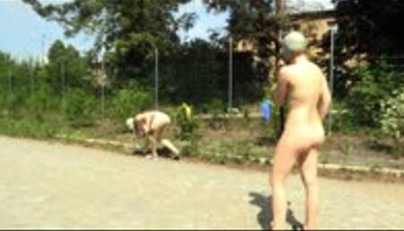 Gas mask and badminton - wmv 720p