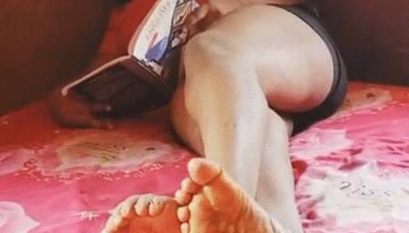 Igbo Omo Actress Scrunches Toes & Displays Wrinkled, Luscious Soles