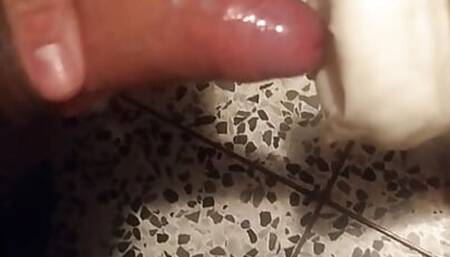 Cum in Pringles container