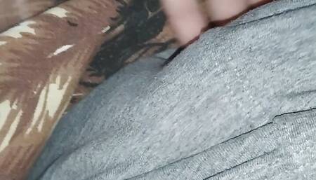 Sleep whit stepsister in one bed and i see that she is no pantis