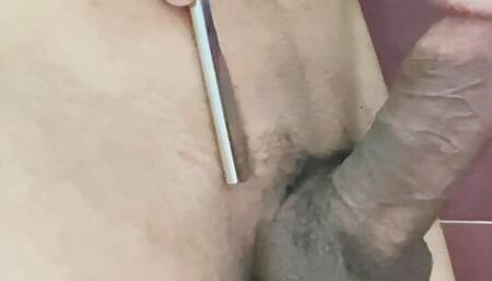 Depilando la polla