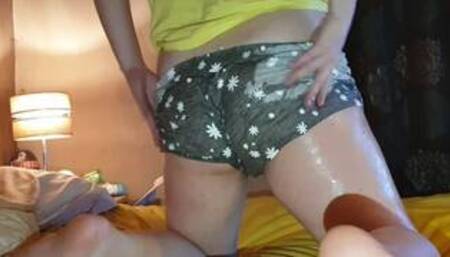 ⭐ Lazy Girlfriend Wets Her Little Shorts! Bedwetting!