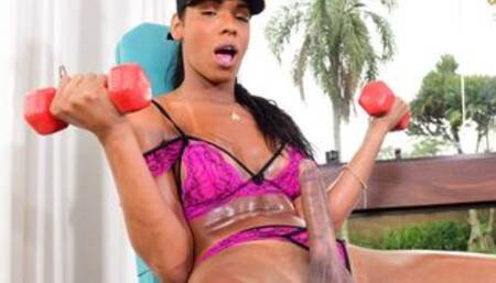 Ebony tranny training her big black dick