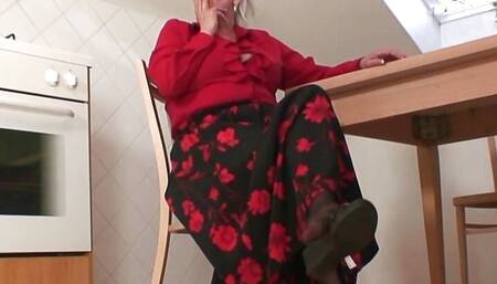 Two repairmen share big tits blonde granma