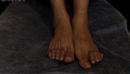 feet rub