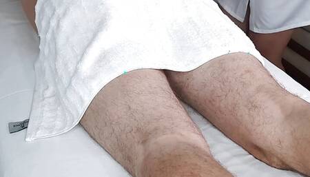 girl masseuse got a creampie from her client real