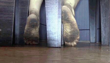 All day walking barefoot on the floor