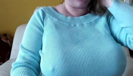 So soft curvy and sexy busty camgirl March 15th webcam show