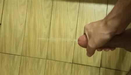 Teen(18+) huge cumshot and masturbation video