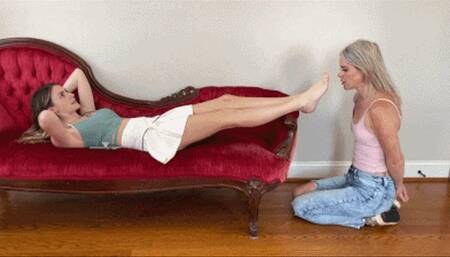 Explicit foot-worship (hd)