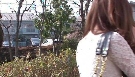 JAPANESE GIRL SUCKS DILDO THEN GETS FUCKED DEEP