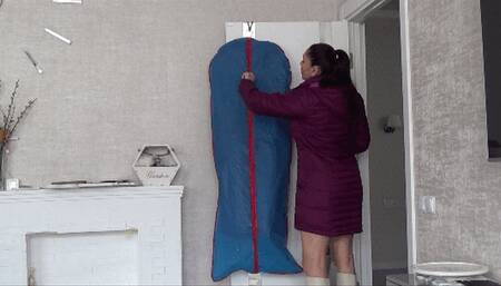 ZIPPERING OF TWO COATS 2