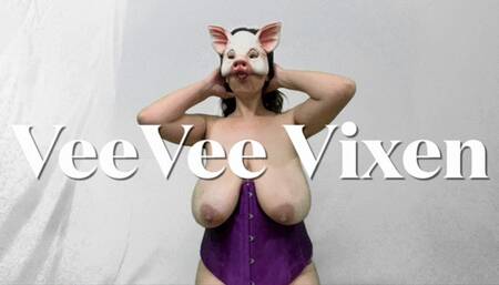 Pig slut huge tits sucks her dildos and bounces her boobs