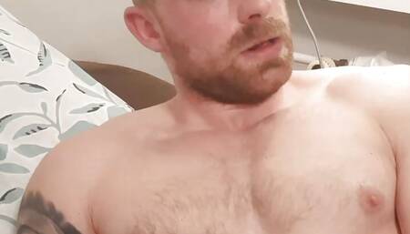 Jerking off in home with muscle show