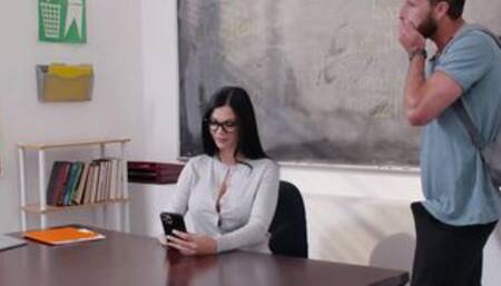 Beauty Teacher Jasmine Jae teaches her college girl a lesson he won't forget