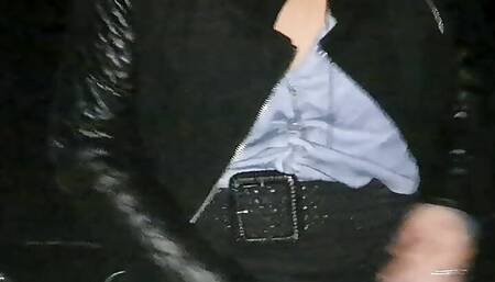 MEET WINNER CONTEST IN HIS GARAGE WHERE HE HAS FUCKED HIS FAVORITE MILF