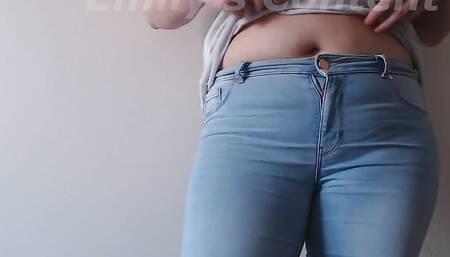 Everyone is in bed now so your stepsister has agreed to masturbate in front of you in the hallway but sh be quiet about