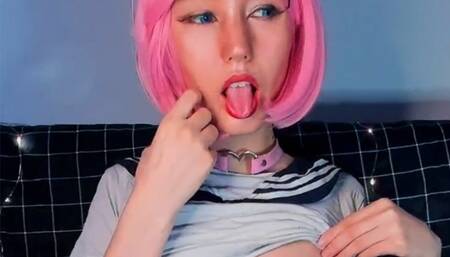 Show my cute tits and perky nipples♥