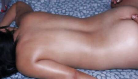 Stepsister gets a relaxing massage and a huge cumshot on her ass as an extra