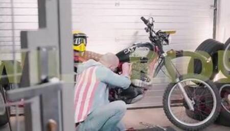 PINUPSEX - Blonde Mistress Misha Cross Getting Fucked Before Party - VIPSEXVAULT