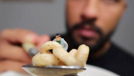 A giant's breakfast - Lalo Cortez