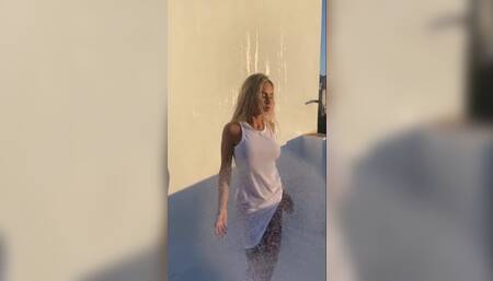 It was a very hot day! I wanted to feel wet ????