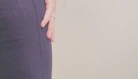 Using The Toilet In Tight Jeans Mp4