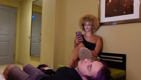 Mistress Nahla's Facial Footstool