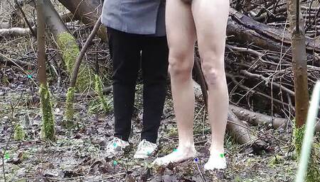 Caught a guy naked in the woods, gave him a handjob and made him squirt like a fountain