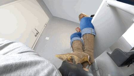 CC - Lick the disgusting dirt under my boots