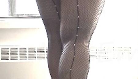 BBW in fishnets