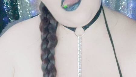 Nicki Pie Chained Lingerie while Chainsmoking VS120 masturbation