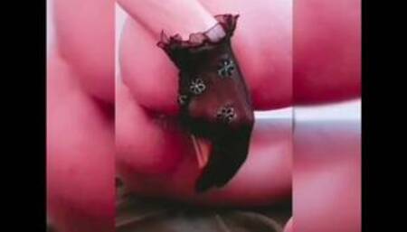 Hot teen amateur fucks her pussy. فیلم سکسی دختر داغ ایرانی. (با صدای بلند ببینید)