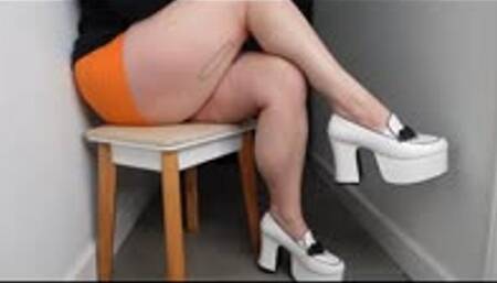 Leg Crossing in White Chunky Heels MP4 640