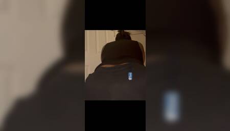 HUMPING YOUR GIRLFRIEND BATHROOM ITEMS!