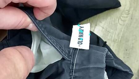 Having fun pissing at the mall 1